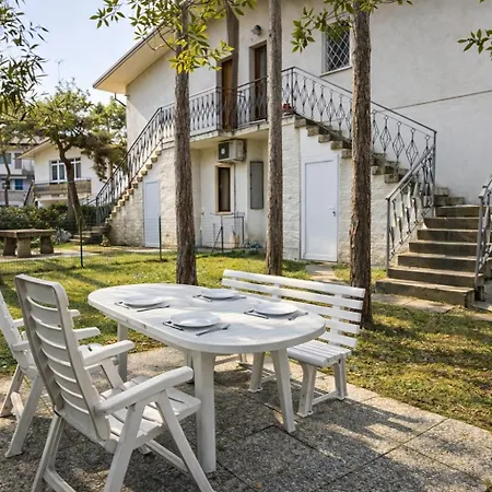 Lejlighed 2 Parcheggi Riservati, Giardino Tranquillo E Terrazzo Lignano Sabbiadoro