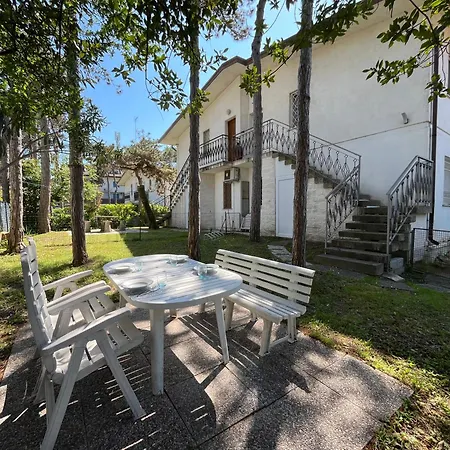 2 Parcheggi Riservati, Giardino Tranquillo E Terrazzo Lignano Sabbiadoro