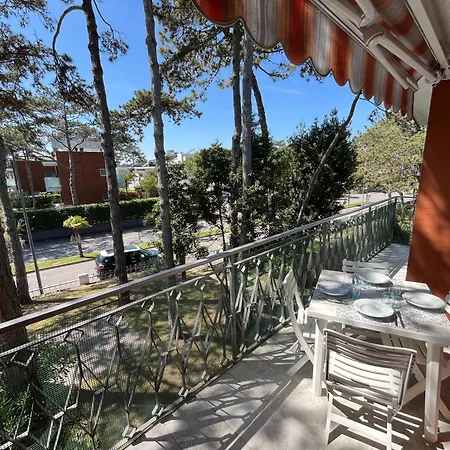 2 Parcheggi Riservati, Giardino Tranquillo E Terrazzo * Lignano Sabbiadoro