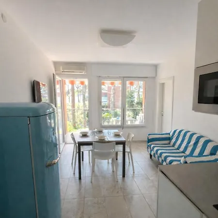 2 Parcheggi Riservati, Giardino Tranquillo E Terrazzo Lejlighed Lignano Sabbiadoro