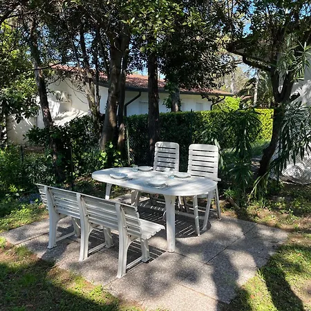 Lejlighed 2 Parcheggi Riservati, Giardino Tranquillo E Terrazzo Lignano Sabbiadoro
